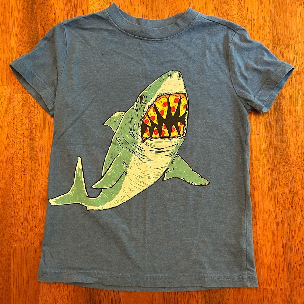 Pizza Shark Graphic Tee | Boys XS (4/5) | Cat & Jack | Pizza Jaws Edition!